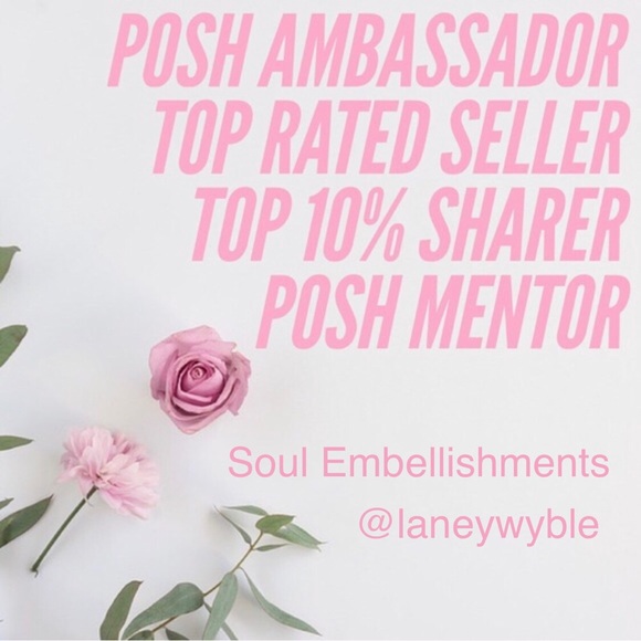 ๐Glam Round Cushioned CZ Diamond Silver Ring 8๐ - Picture 15 of 16